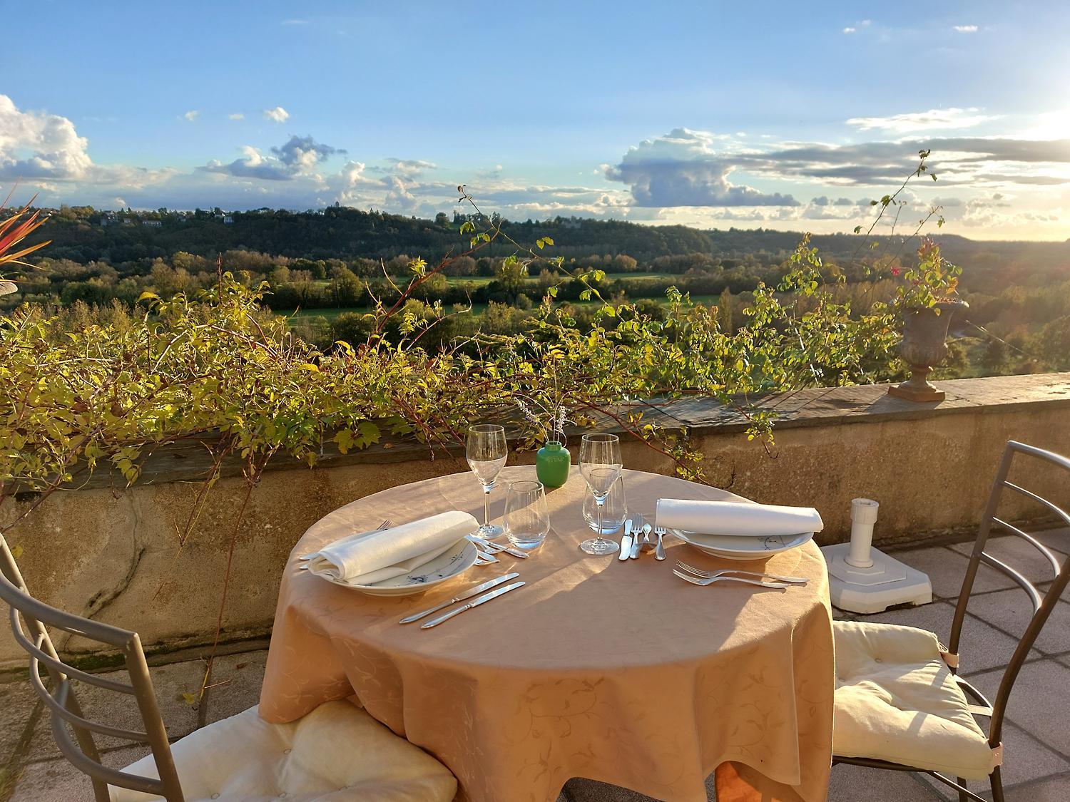 ชาโต โอต รอช Bed & Breakfast Oudon ภายนอก รูปภาพ