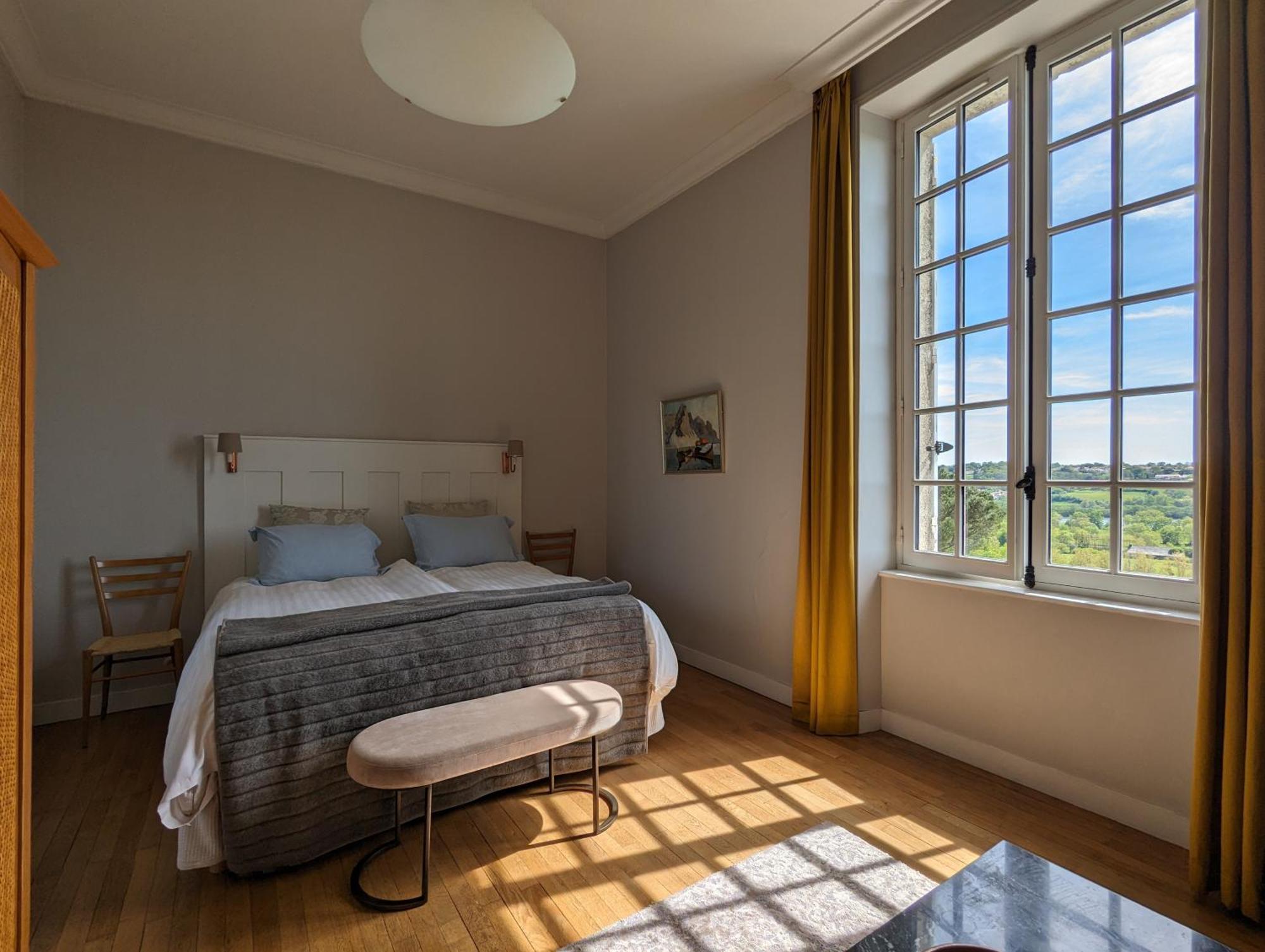 ชาโต โอต รอช Bed & Breakfast Oudon ภายนอก รูปภาพ